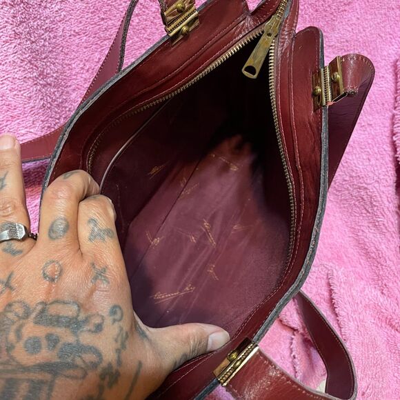 Vintage 60s  ETIENNE AIGNER Oxblood Shoulder Bag Hinge Hardware Mirror Tag - Picture 13 of 14